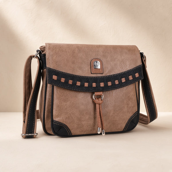 Aletta Crossbody — Cuovelle studio shot