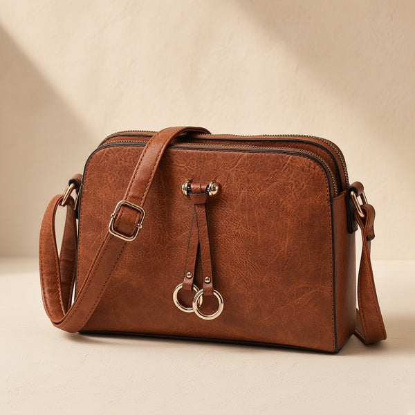 Anello Crossbody — Cuovelle studio shot