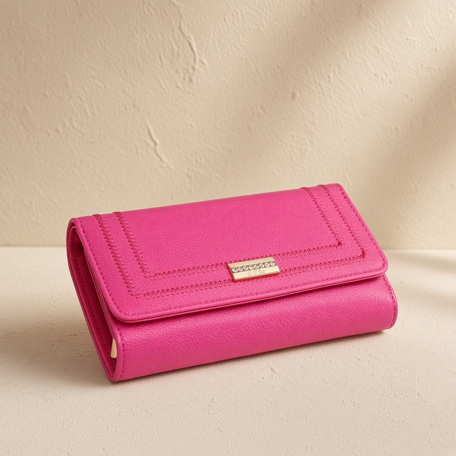 Filo Trifold Purse — Cuovelle studio shot
