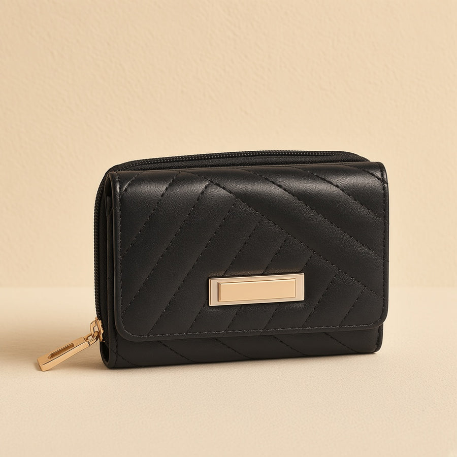 Freccia Compact Purse — Cuovelle studio shot