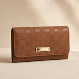Quadro Trifold Purse — Cuovelle studio shot