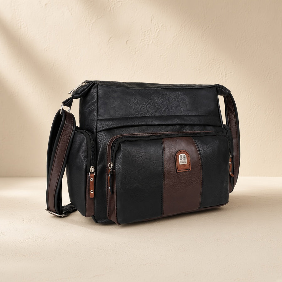 Vela Shoulder Bag — Cuovelle studio shot